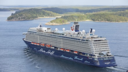 TUI MEIN SCHIFF 3 VON BREMERHAVEN